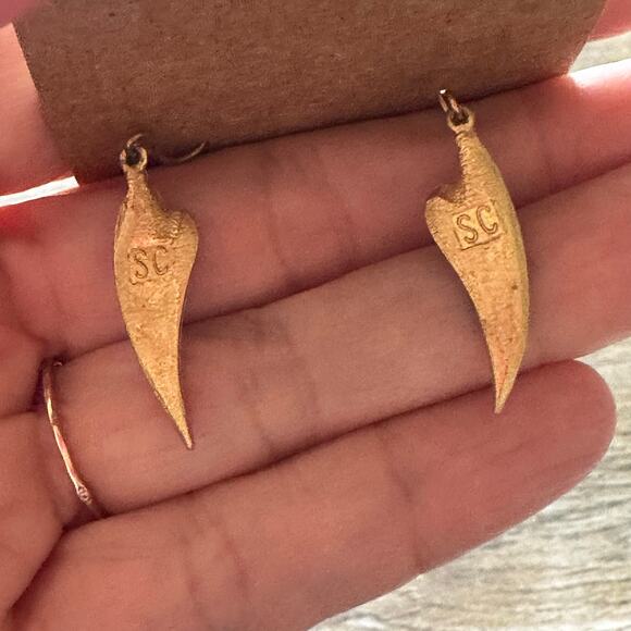 BOGO FREE SARA COVINGTON GOLD EARRINGS - Picture 5 of 5